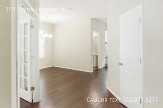 102 Justin Leonard Dr in Round Rock, TX - Building Photo - Building Photo