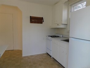 111 Lakeside Trail in Ridge, NY - Foto de edificio - Building Photo