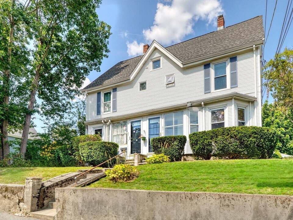 83-85-85 Concord Ave in Norwood, MA - Building Photo