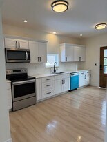 204 E Plank Rd, Unit 204 in Port Matilda, PA - Building Photo