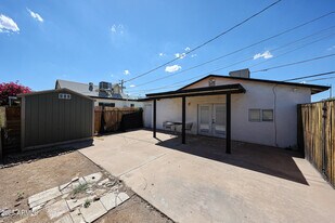 1614 E Roma Ave in Phoenix, AZ - Building Photo