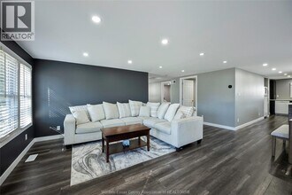 183 Harvey St in Essex, ON - Building Photo - Building Photo