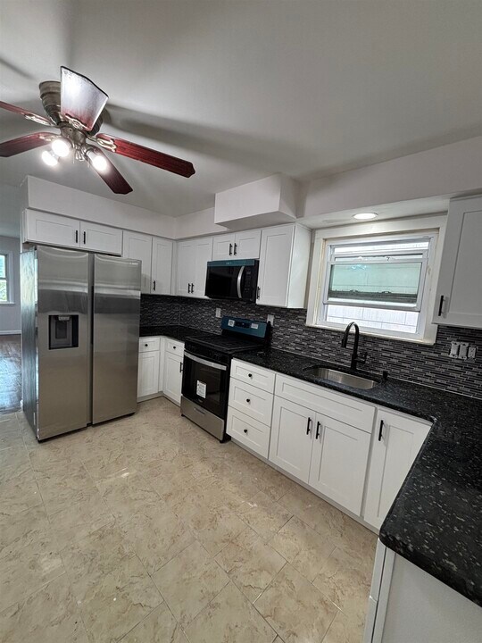 87 Hague St in Jersey City, NJ - Building Photo