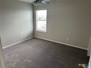 6107 Taree Loop in Killeen, TX - Building Photo - Building Photo