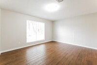 8659 Pearl Point St photo'