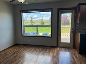 102 Jaspar Crescent in Red Deer, AB - Building Photo - Building Photo