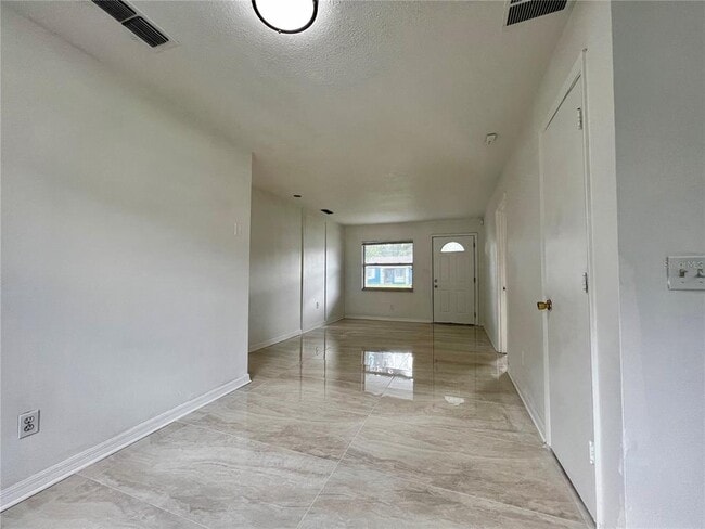 2848 Empire Pl in Sanford, FL - Building Photo - Building Photo