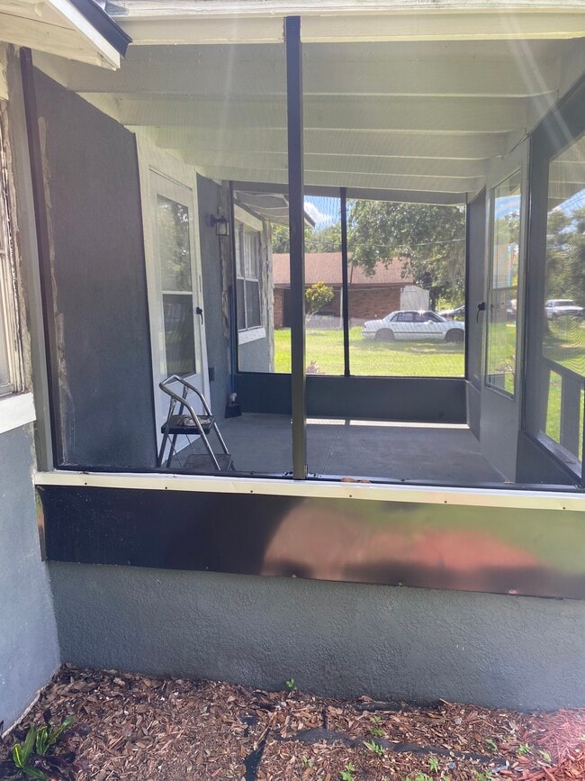 211 Jane Ave in Dundee, FL - Building Photo - Building Photo