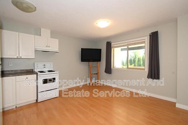 property at 7650 Grayshell Rd