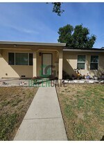 115 E Emerson Ave in Tracy, CA - Building Photo
