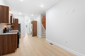 118 E Huntingdon St in Philadelphia, PA - Building Photo - Building Photo