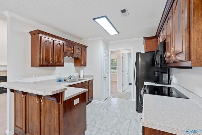 100 Ellacott Dr in Huntsville, AL - Building Photo - Building Photo