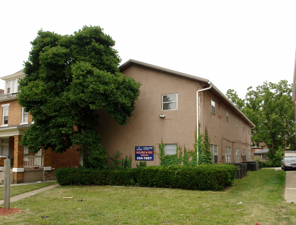 152 Chittenden Ave in Columbus, OH - Foto de edificio