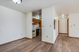 220 Valley Road in Appleton, WI - Building Photo - Interior Photo