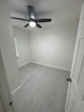 7870 Loomis St in Lantana, FL - Building Photo - Building Photo