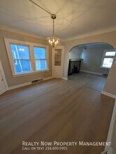 5110 Philip Ave in Maple Heights, OH - Foto de edificio - Building Photo