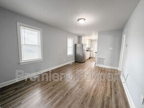 36 N Poe St in Kansas City, MO - Building Photo - Building Photo