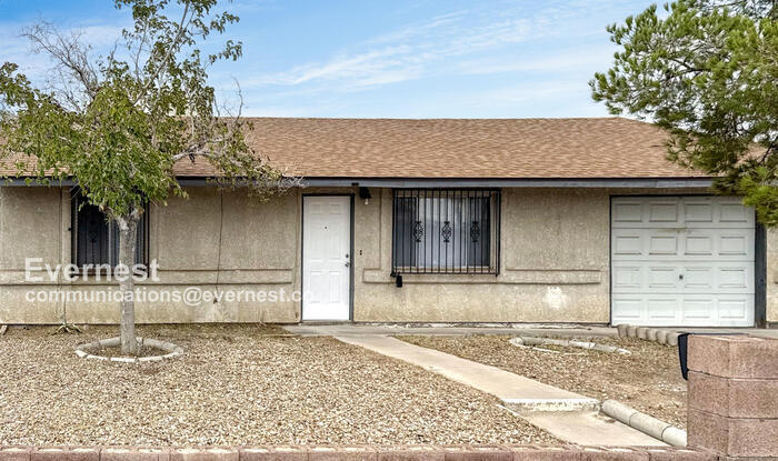 1917 Allen Ave in Henderson, NV - Building Photo