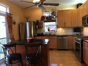 21 Charles Ave in St. Paul, MN - Building Photo - Building Photo