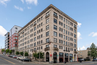 405 6th Ave, Unit 401 in Tacoma, WA - Foto de edificio - Building Photo