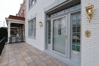 3115 Grove Ave in Richmond, VA - Building Photo - Building Photo