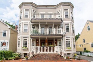 11 Gardner Rd, Unit 2 in Cambridge, MA - Building Photo