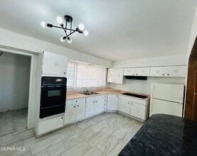 521 Balboa Rd in El Paso, TX - Building Photo - Building Photo