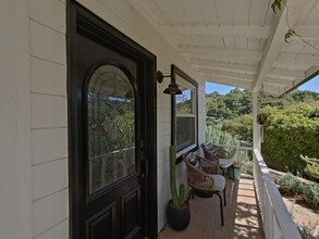 1720 1/2 Calle Poniente in Santa Barbara, CA - Building Photo - Building Photo