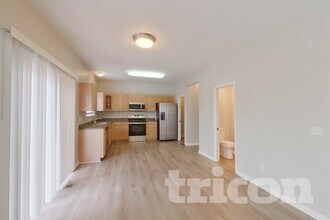 507 Fortress Ct in St. Charles, MO - Foto de edificio - Building Photo