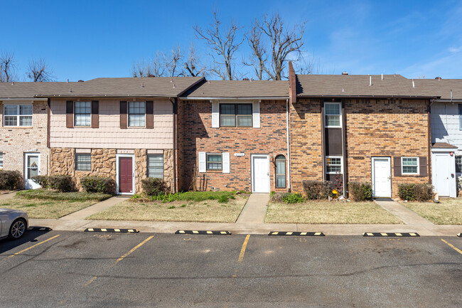 8175 NW 23rd St in Oklahoma City, OK - Building Photo - Building Photo