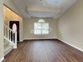 297 Concord Way in Greenwood, IN - Foto de edificio - Building Photo