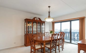 12900 W Heiden Cir in Lake Bluff, IL - Building Photo - Building Photo