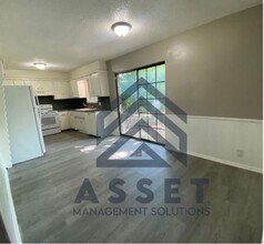 1612 Melinda Ln in Midwest City, OK - Building Photo - Building Photo