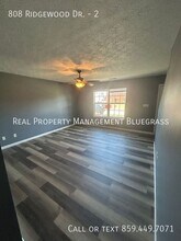 808 Ridgewood Dr-Unit -2 in Berea, KY - Building Photo - Building Photo