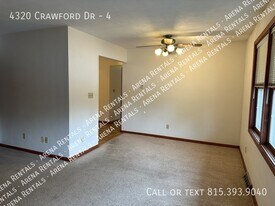 4320 Crawford Dr in Rockford, IL - Building Photo