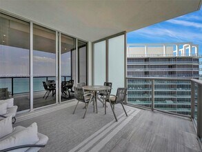 9703 Collins Ave in Bal Harbour, FL - Building Photo - Building Photo