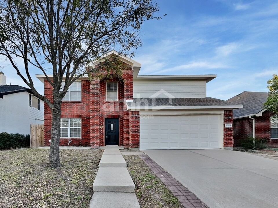10145 Chapel Springs Trl in Fort Worth, TX - Building Photo