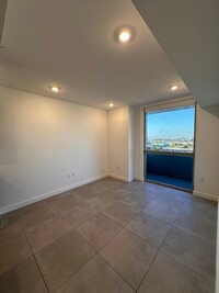 460 NW 10th St, Unit B62 in Miami, FL - Building Photo - Building Photo