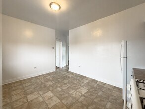 2638 N Milwaukee Ave in Chicago, IL - Building Photo - Building Photo