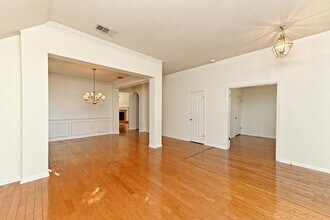 10229 Matoca Way, Unit B in Austin, TX - Building Photo - Building Photo