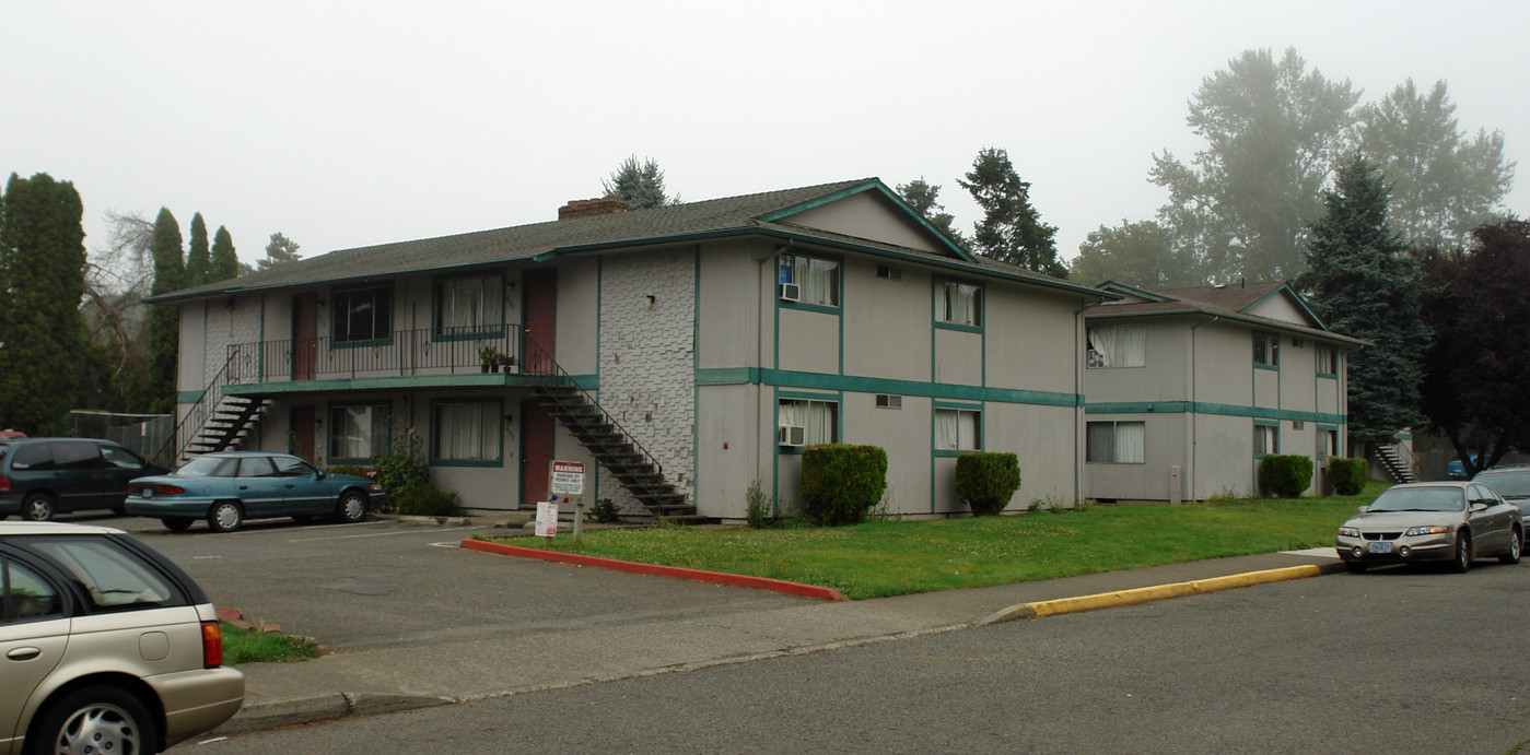 Summerwood Apartments in Salem, OR - Building Photo