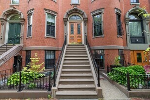 25 Greenwich Park, Unit 1 in Boston, MA - Building Photo