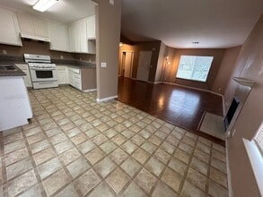 206 Cordova Ln in Stockton, CA - Building Photo - Building Photo