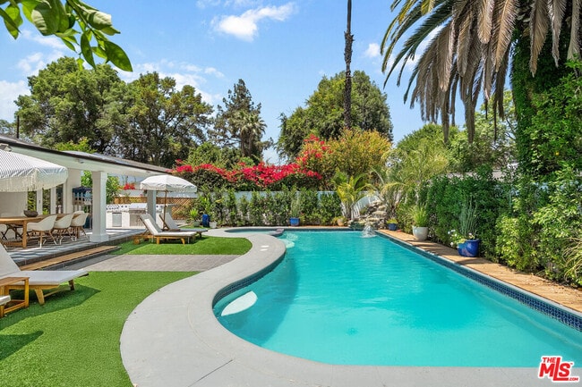 property at 5614 Ponce Ave