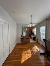 384 Washington St, Unit 1 in Cambridge, MA - Foto de edificio - Building Photo