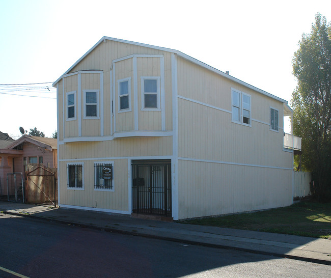 506 Barrett Ave in Richmond, CA - Building Photo - Building Photo