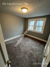 504 Evelyn Ct in Akron, OH - Building Photo - Building Photo