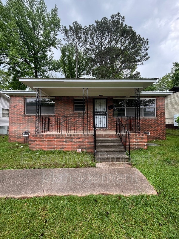 property at 3109 Exeter Ave