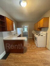 1015 S Lansing St in Mt. Pleasant, MI - Building Photo - Building Photo