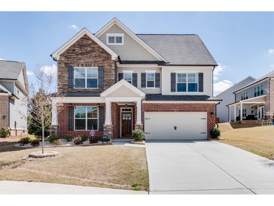 656 Leland Pkwy in Cumming, GA - Building Photo